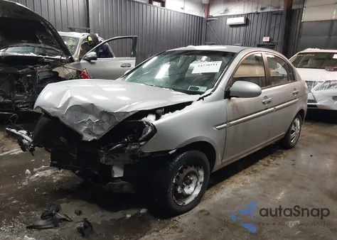 2008 Hyundai Accent Gls z USA, uszkodzony, nr VIN KMHCN46C48U187363